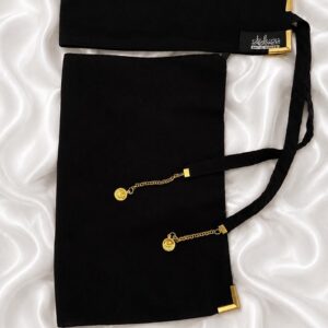 Corner With Chain Niqaab